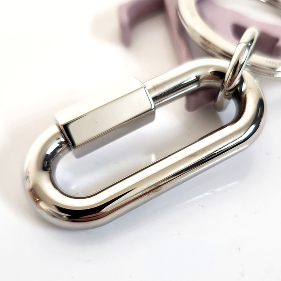 Louis Vuitton LOUIS VUITTON Porte-Cle LV Shape Keychain MP2615 Silver Pink Me... - Picture 10 of 11